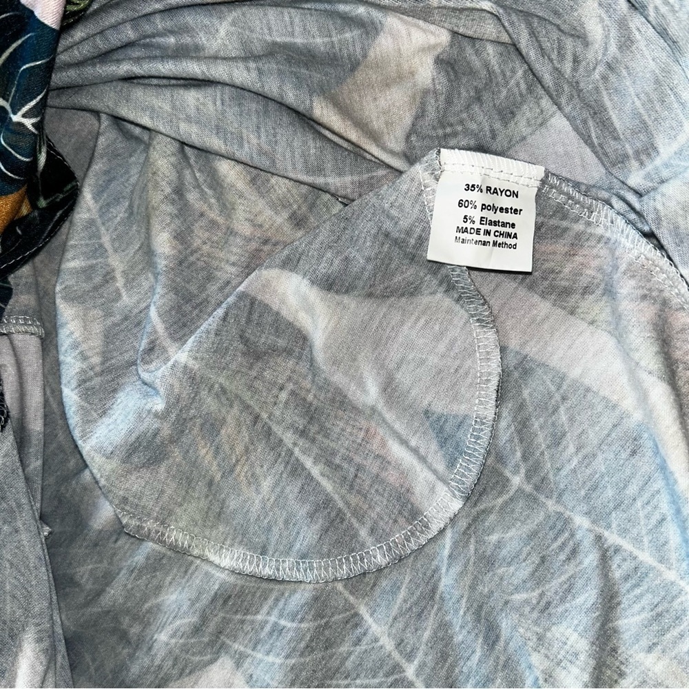 Tropical Leaf Print Maxi Dress - Picture 5 of 6